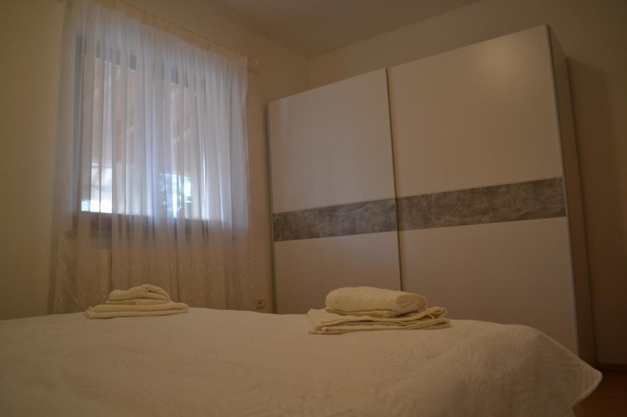 Apartman Doli Nedescina Exterior photo